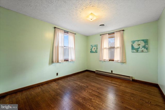 1365 E BLOOMERY PIKE, Bloomery, WV 26817