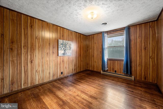 1365 E BLOOMERY PIKE, Bloomery, WV 26817