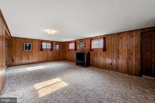 1365 E BLOOMERY PIKE, Bloomery, WV 26817