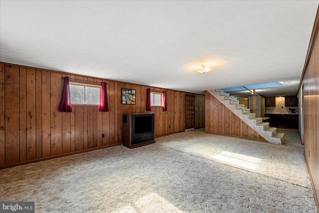 1365 E BLOOMERY PIKE, Bloomery, WV 26817