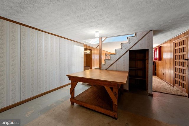 1365 E BLOOMERY PIKE, Bloomery, WV 26817