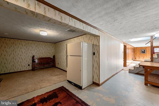 1365 E BLOOMERY PIKE, Bloomery, WV 26817