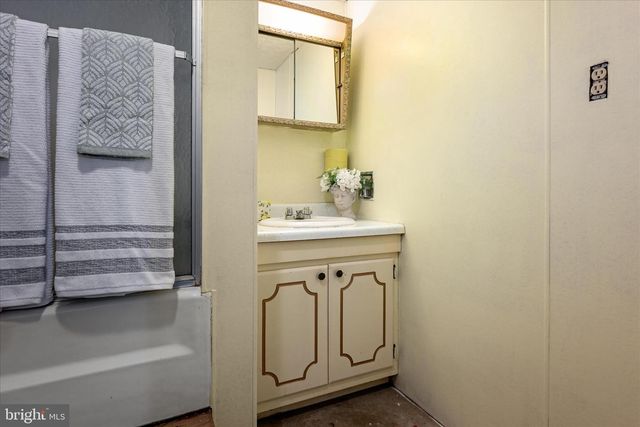 1365 E BLOOMERY PIKE, Bloomery, WV 26817