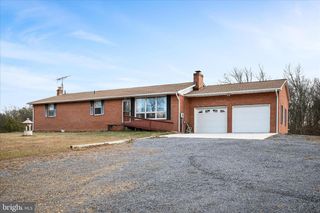 1365 E BLOOMERY PIKE, Bloomery, WV 26817