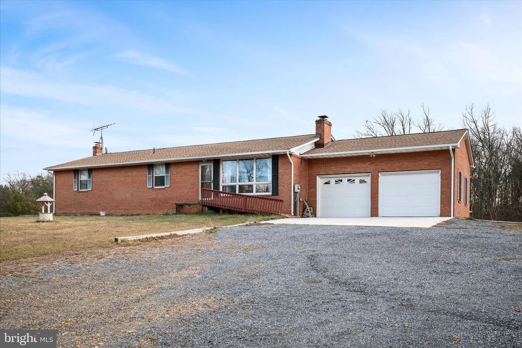 1365 E BLOOMERY PIKE, Bloomery, WV 26817
