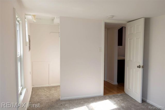 26721 Barrington Street, Madison Heights, MI 48071