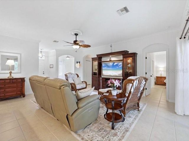 2816 SUNCOAST LAKES BOULEVARD, Port Charlotte, FL 33980