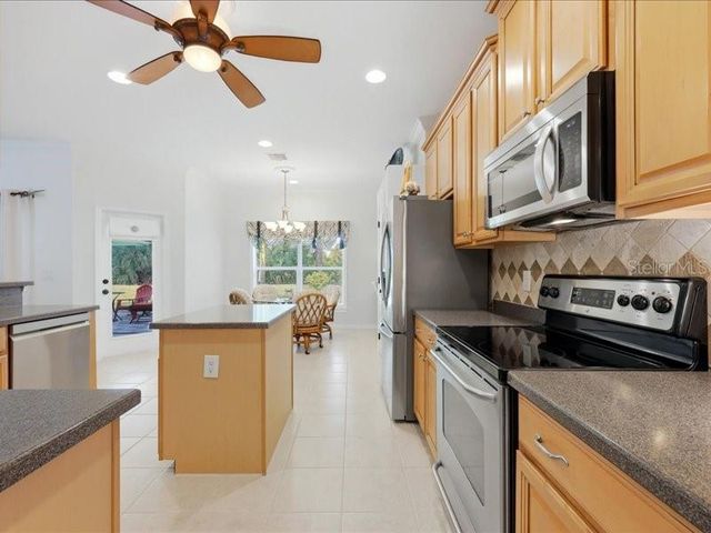 2816 SUNCOAST LAKES BOULEVARD, Port Charlotte, FL 33980