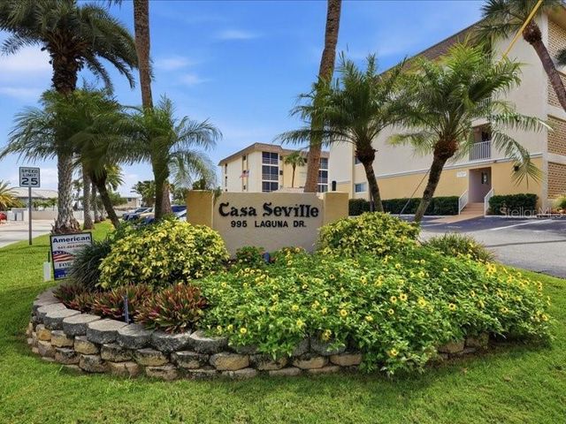 2816 SUNCOAST LAKES BOULEVARD, Port Charlotte, FL 33980