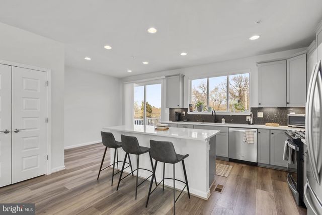 402 VALEVIEW LN, Millersville, MD 21108