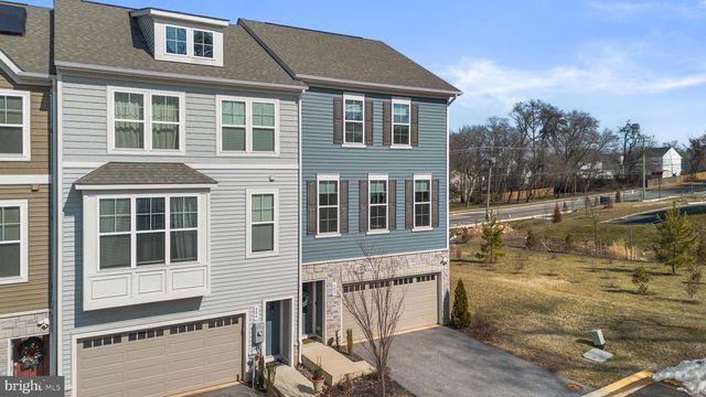 402 VALEVIEW LN, Millersville, MD 21108