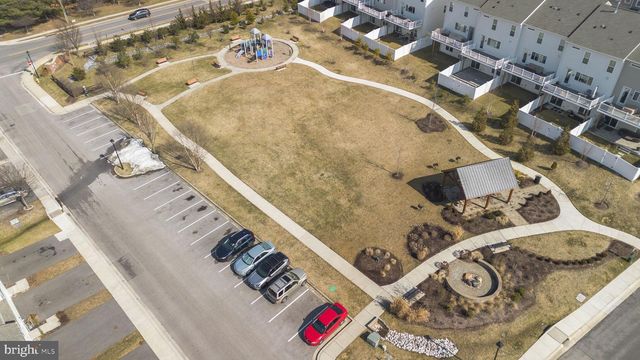 402 VALEVIEW LN, Millersville, MD 21108