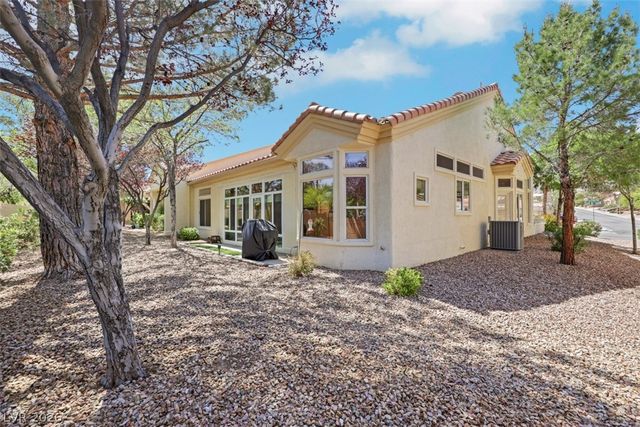 2110 Spring Water Drive, Las Vegas, NV 89134