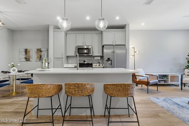 2501 Bienville Boulevard, 525, Ocean Springs, MS 39564