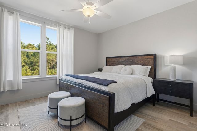 2501 Bienville Boulevard, 525, Ocean Springs, MS 39564