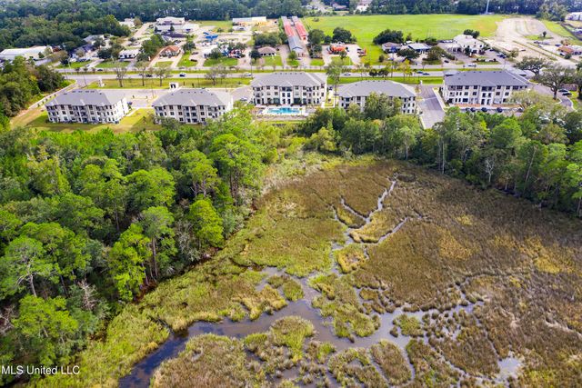 2501 Bienville Boulevard, 525, Ocean Springs, MS 39564