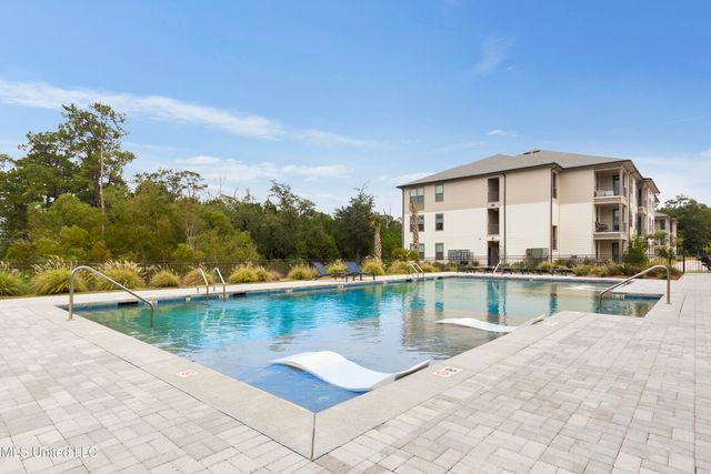 2501 Bienville Boulevard, 525, Ocean Springs, MS 39564