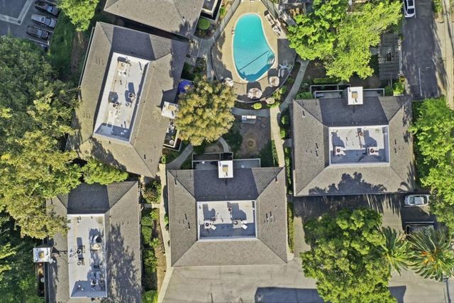 14351 Saratoga Avenue A, Saratoga, CA 95070