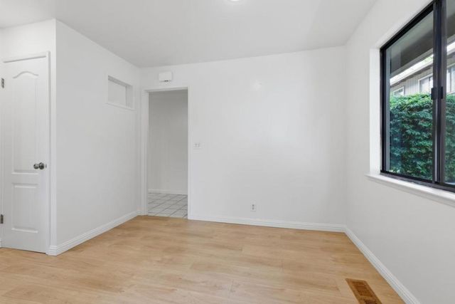 14351 Saratoga Avenue A, Saratoga, CA 95070