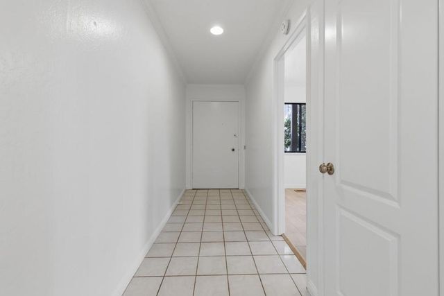 14351 Saratoga Avenue A, Saratoga, CA 95070