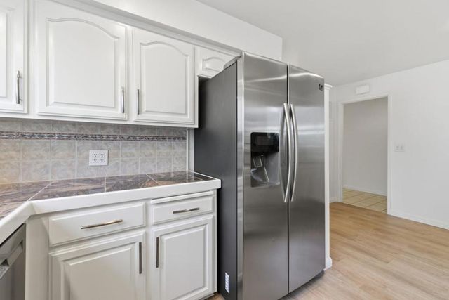 14351 Saratoga Avenue A, Saratoga, CA 95070