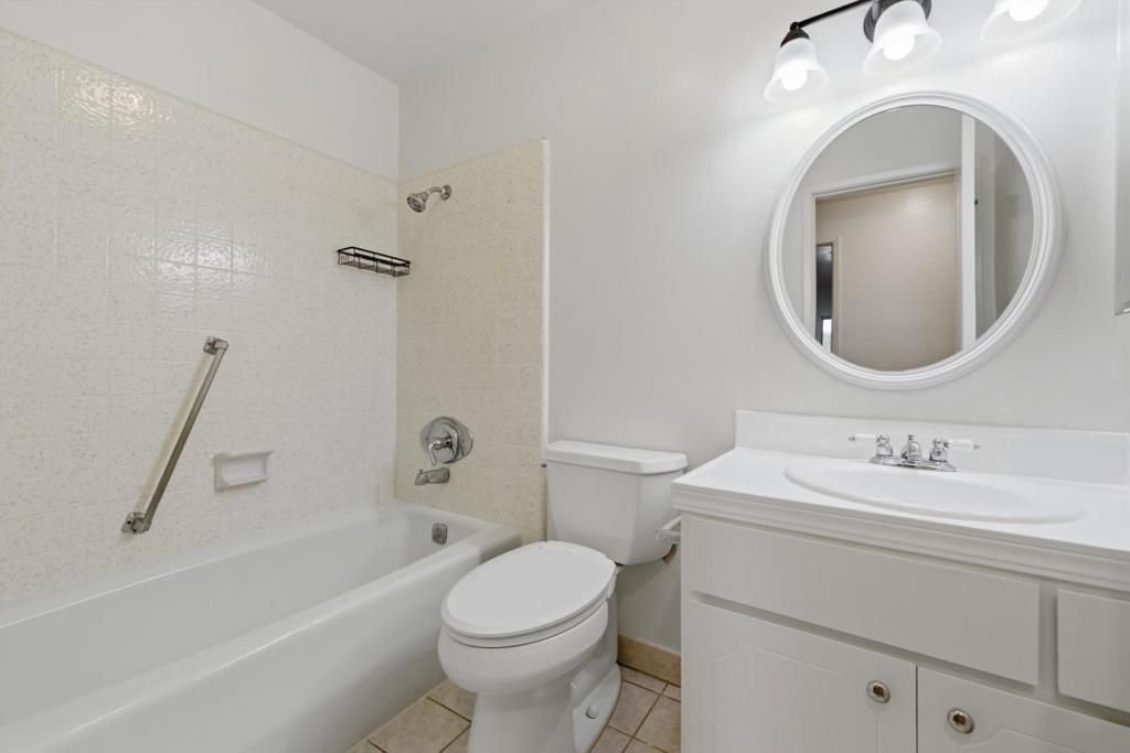 Image 15 of property listing at 14351 Saratoga Avenue A, Saratoga, CA 95070