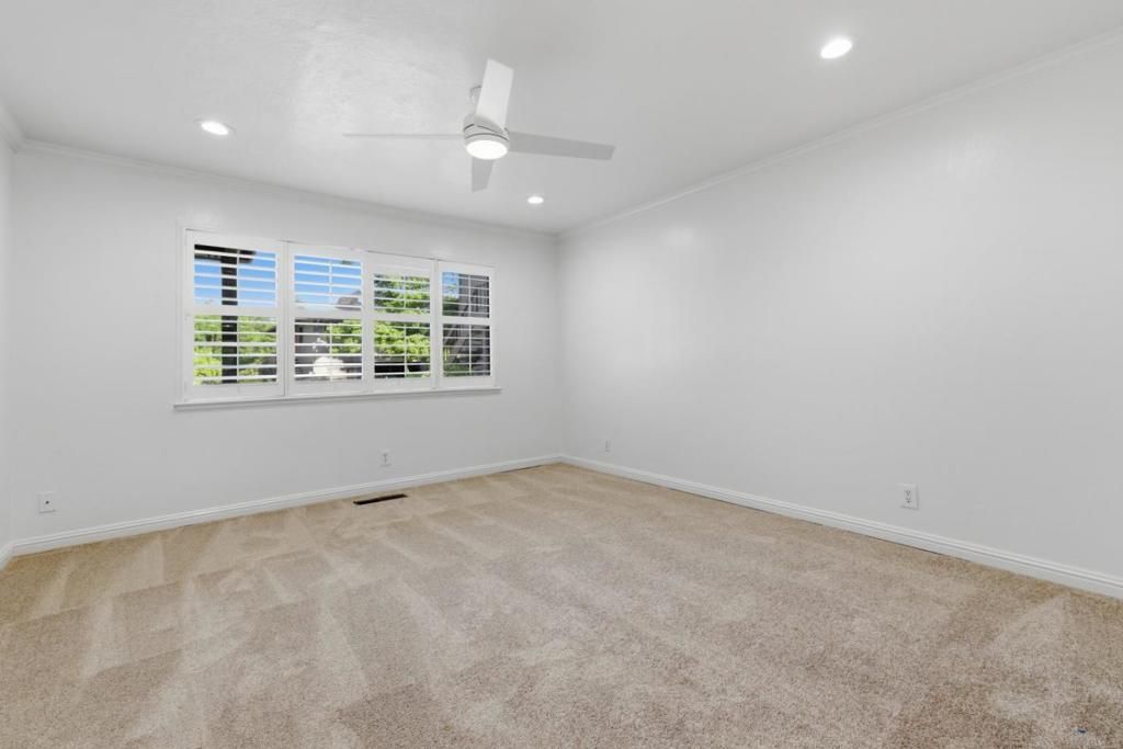 Image 17 of property listing at 14351 Saratoga Avenue A, Saratoga, CA 95070