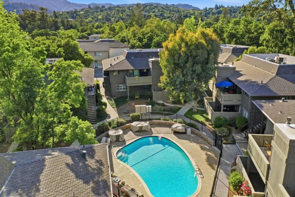 Image 29 of property listing at 14351 Saratoga Avenue A, Saratoga, CA 95070