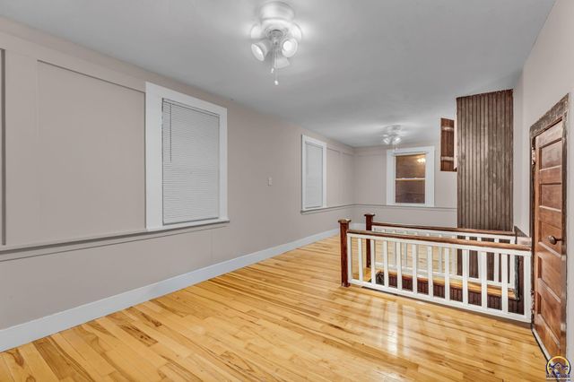 700 SW Roosevelt ST, Topeka, KS 66608