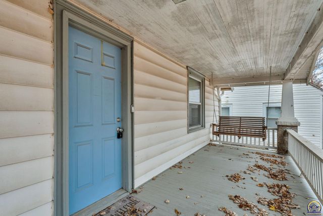 700 SW Roosevelt ST, Topeka, KS 66608