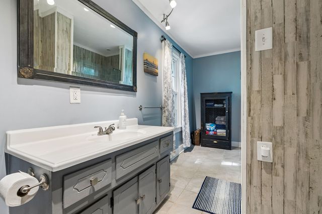 313 Cullum St, Carthage, TN 37030