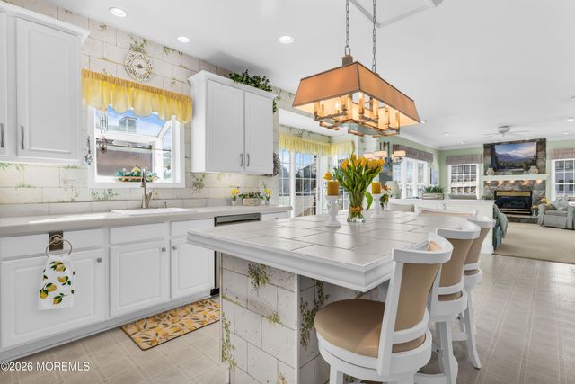 154 Bay Avenue, Mantoloking, NJ 08738