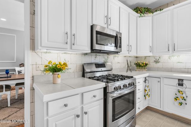 154 Bay Avenue, Mantoloking, NJ 08738