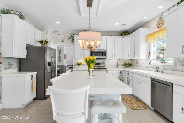 154 Bay Avenue, Mantoloking, NJ 08738