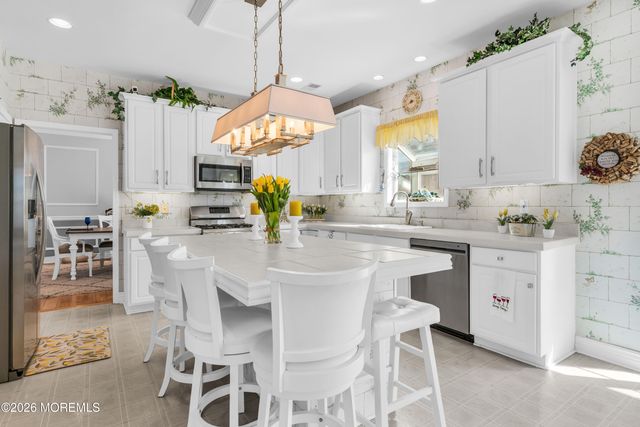 154 Bay Avenue, Mantoloking, NJ 08738