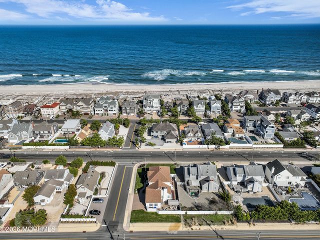 154 Bay Avenue, Mantoloking, NJ 08738