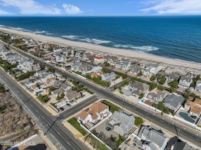 154 Bay Avenue, Mantoloking, NJ 08738