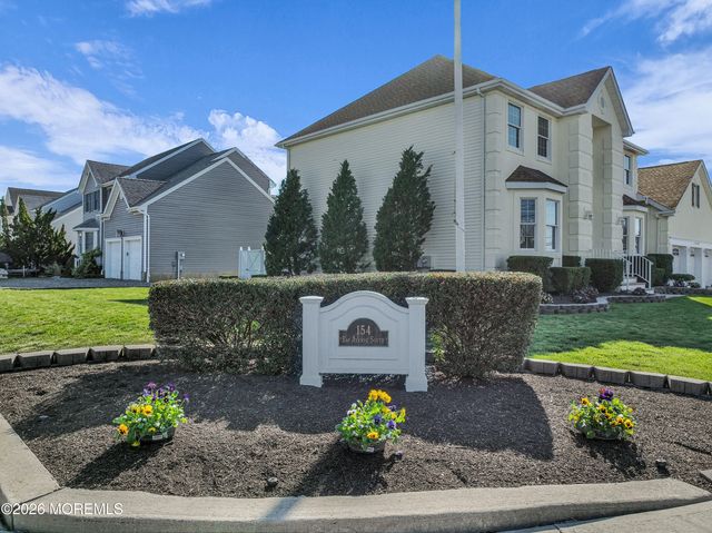 154 Bay Avenue, Mantoloking, NJ 08738