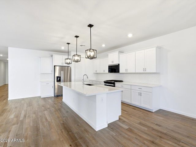 17770 W ILLINI Street, Goodyear, AZ 85338
