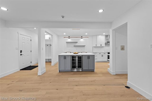 1111 N Old Woodward Avenue 23, Birmingham, MI 48009