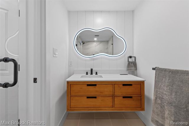 1111 N Old Woodward Avenue 23, Birmingham, MI 48009