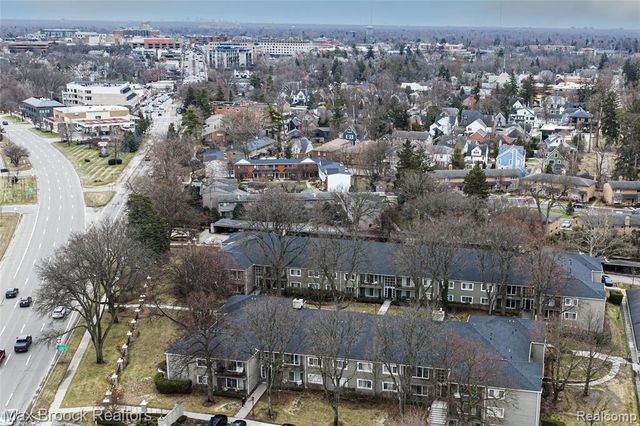 1111 N Old Woodward Avenue 23, Birmingham, MI 48009