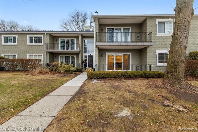 1111 N Old Woodward Avenue 23, Birmingham, MI 48009