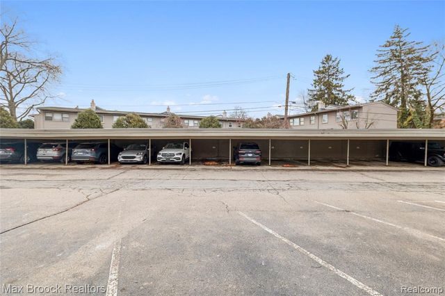 1111 N Old Woodward Avenue 23, Birmingham, MI 48009