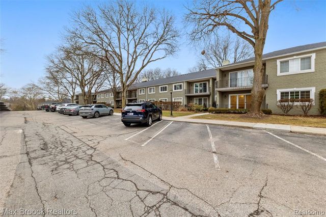 1111 N Old Woodward Avenue 23, Birmingham, MI 48009