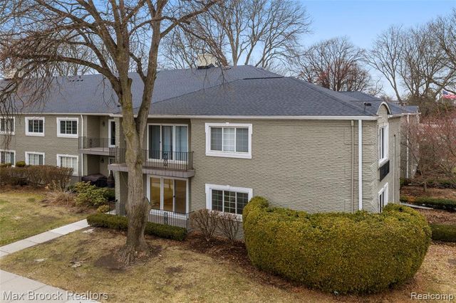 1111 N Old Woodward Avenue 23, Birmingham, MI 48009