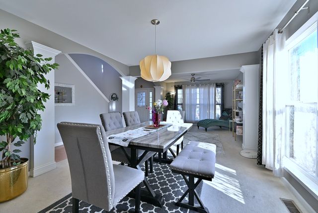 579 Homestead Court, Aurora, IL 60506