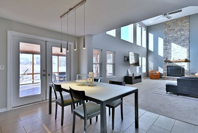 579 Homestead Court, Aurora, IL 60506