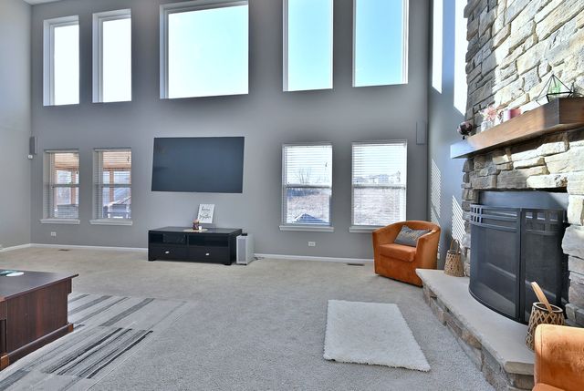 579 Homestead Court, Aurora, IL 60506