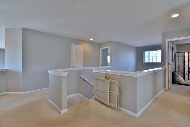 579 Homestead Court, Aurora, IL 60506